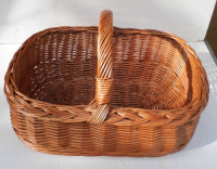 Autokorb aus starken Weiden