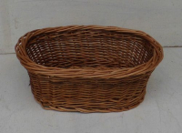 Ovale Schale aus braune Weide ohne Griffe